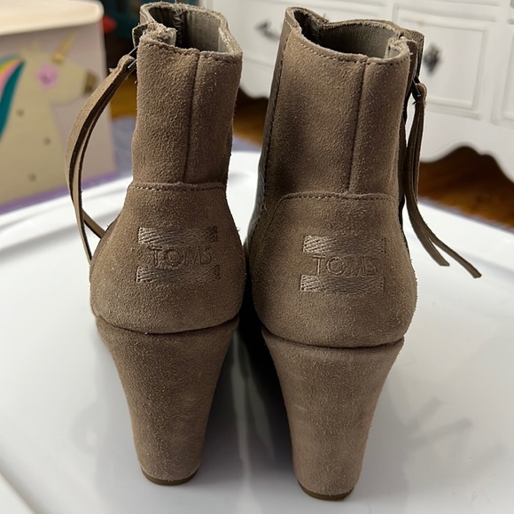 TOMS Wedge zip up booties size 6 - Picture 2 of 5